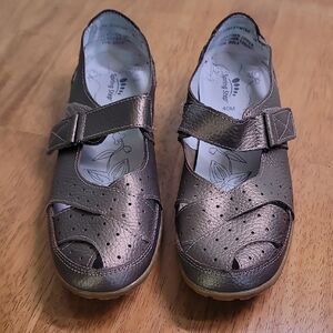 Spring Step ☆ Metallic Bronze, Streetwise ☆ Mary Janes